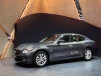 Infiniti M/Q70 photo