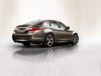 Infiniti M/Q70 photo