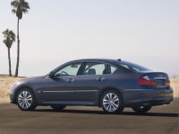 Infiniti M45 photo